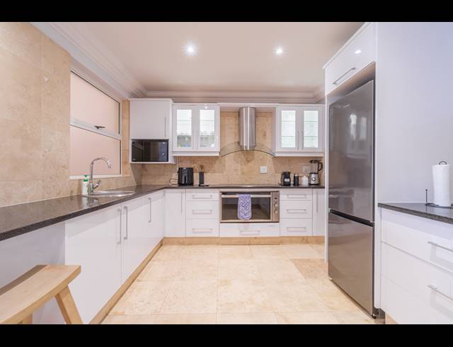 4 BEDROOM APARTMENT FOR SALE IN WILLARD BEACH